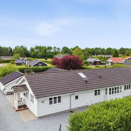 Andon - 320m From The Sea By Interhome